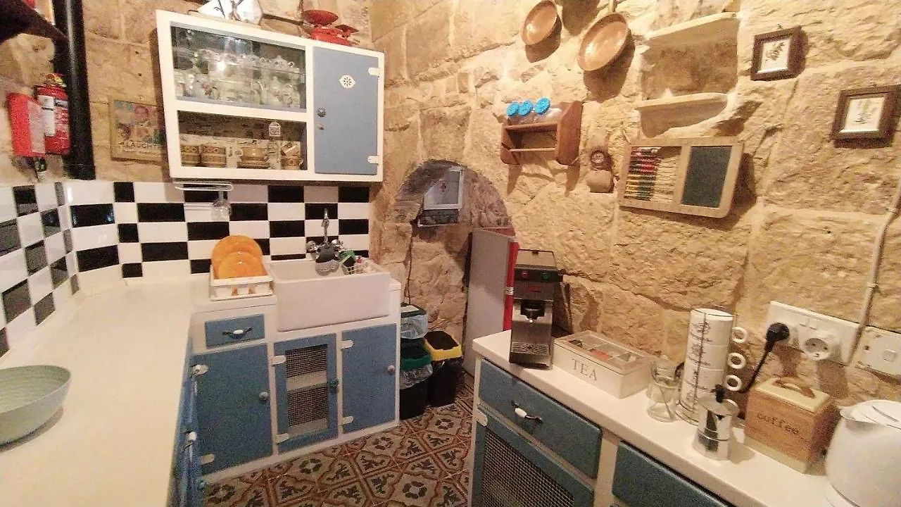 מוסטה Fusion Homestay Accommodation 0*,  מלטה