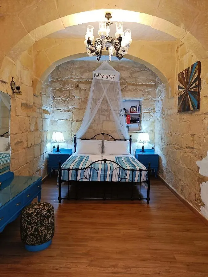 Fusion Homestay Accommodation Mosta 0*,  Málta