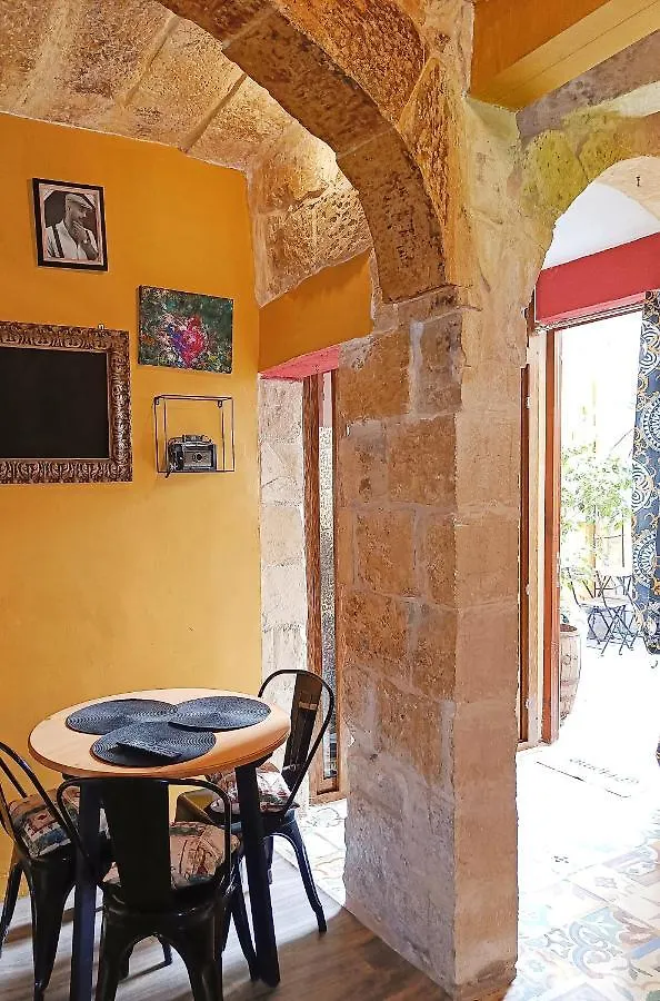 아파트 Fusion Homestay Accommodation 모스타 몰타