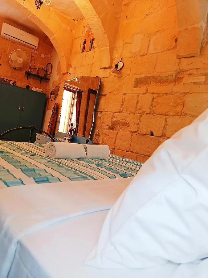 Appartement Fusion Homestay Accommodation Mosta